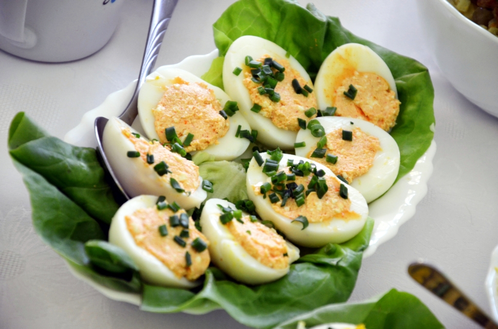 Mastering Deviled Eggs: Secrets for Perfect Boiling & Creamy Filling